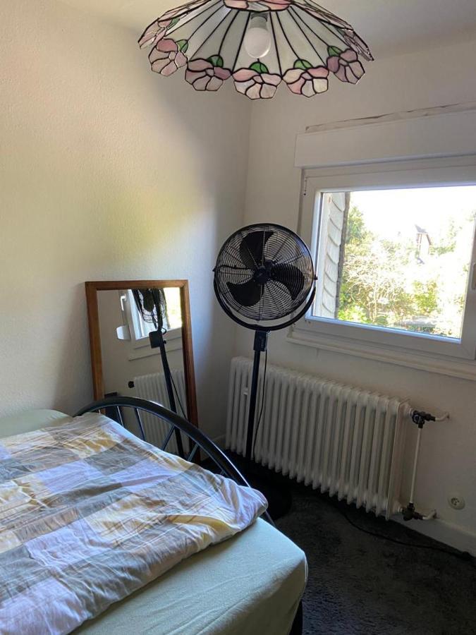 Privates Appartment Ferienwohnung Im Einfamilienhaus Дюселдорф Екстериор снимка